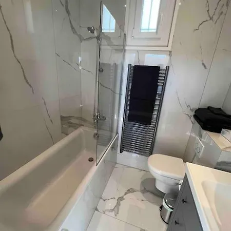 Completely Renovated Villa *
