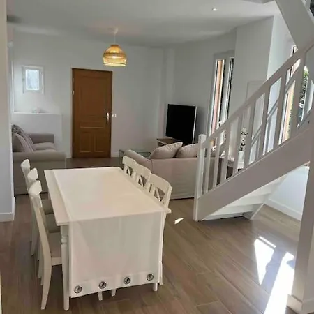 Completely Renovated Villa Cap-d'Ail